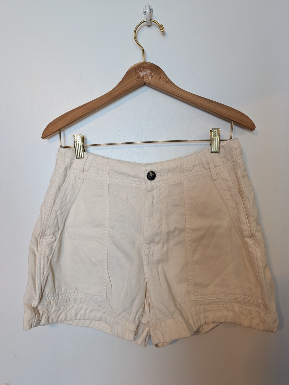 Everlane Cream Cotton Utility Shorts